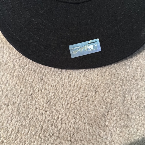 Vintage Era York Yankees official on field cap - Picture 2 of 4